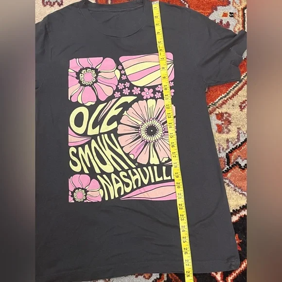 Ole Smokey Nashville Short Sleeve Graphic T-Shirt - Picture 4 of 6
